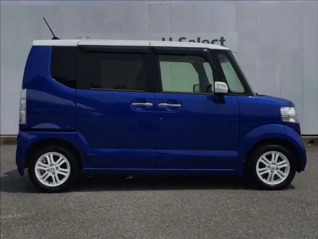 初代・後期 特別仕様】N-BOX 2トーンカラースタイルSSパッケージ/2